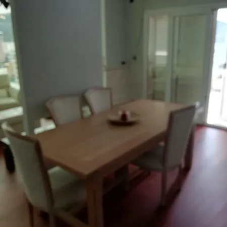 Luxury Penthouse In City Center Apartament Wlora