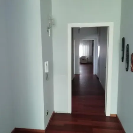 Luxury Penthouse In City Center Wlora