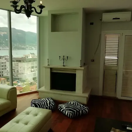 Apartament Luxury Penthouse In City Center