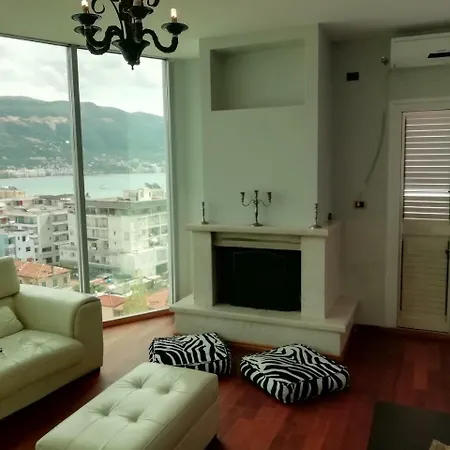 Luxury Penthouse In City Center