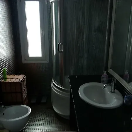 Luxury Penthouse In City Center Wlora